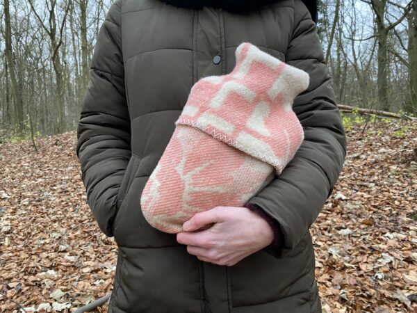 Zachte wollen kruikhoes - Afbeelding 3